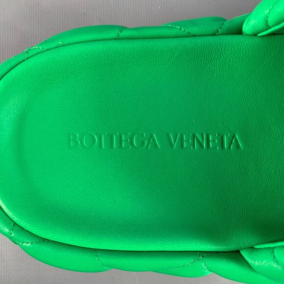 BOTTEGA VENETA Size 7 Green Quilted Padded Lambskin Leather Slide Sandals main image 7